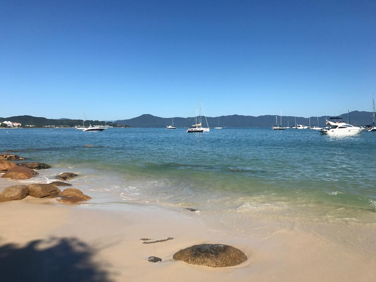 1 Dormitorio A 1 Quadra Da Praia De Jurere Florianopolis Bagian luar foto