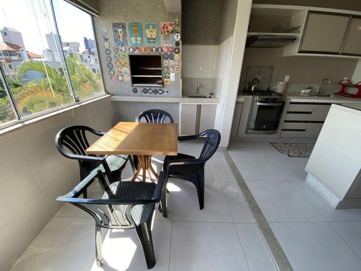 1 Dormitorio A 1 Quadra Da Praia De Jurere Florianopolis Bagian luar foto