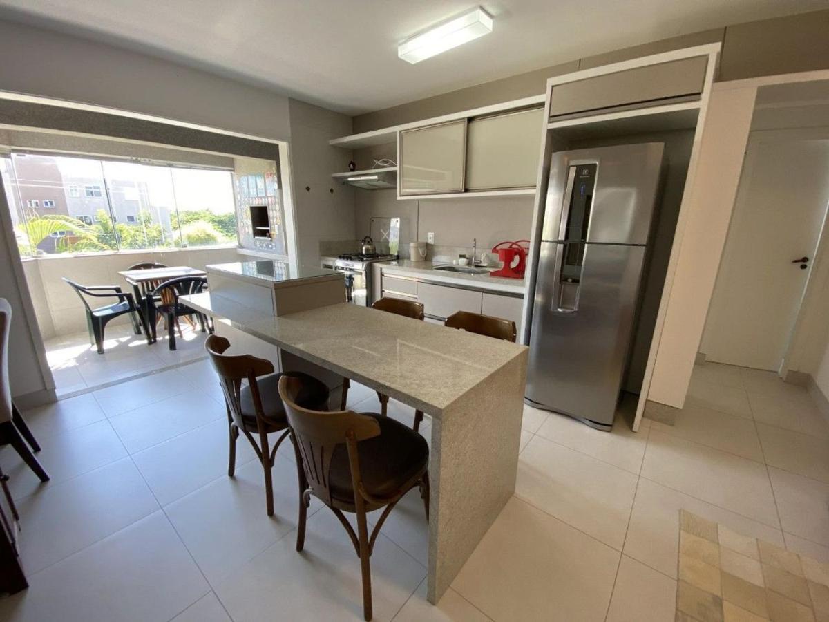 1 Dormitorio A 1 Quadra Da Praia De Jurere Florianopolis Bagian luar foto