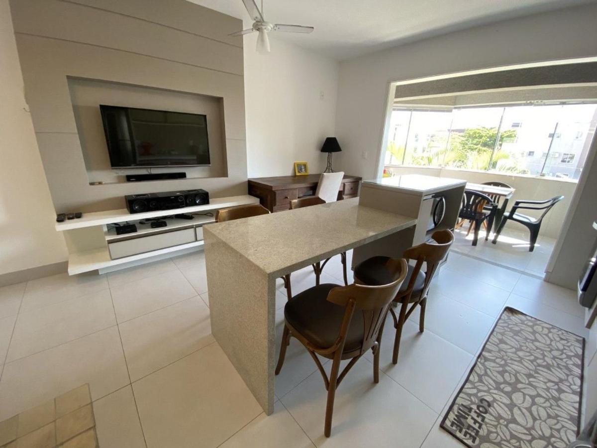 1 Dormitorio A 1 Quadra Da Praia De Jurere Florianopolis Bagian luar foto