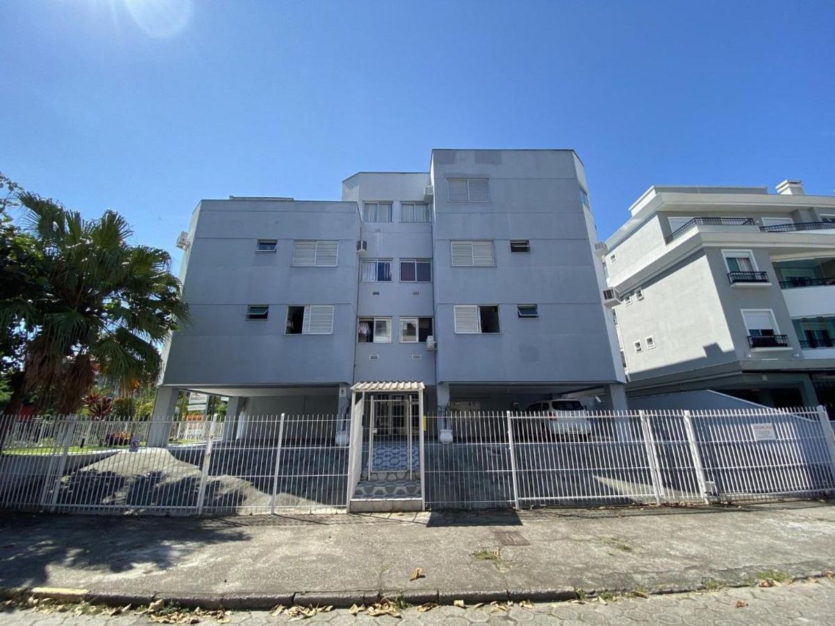 1 Dormitorio A 1 Quadra Da Praia De Jurere Florianopolis Bagian luar foto